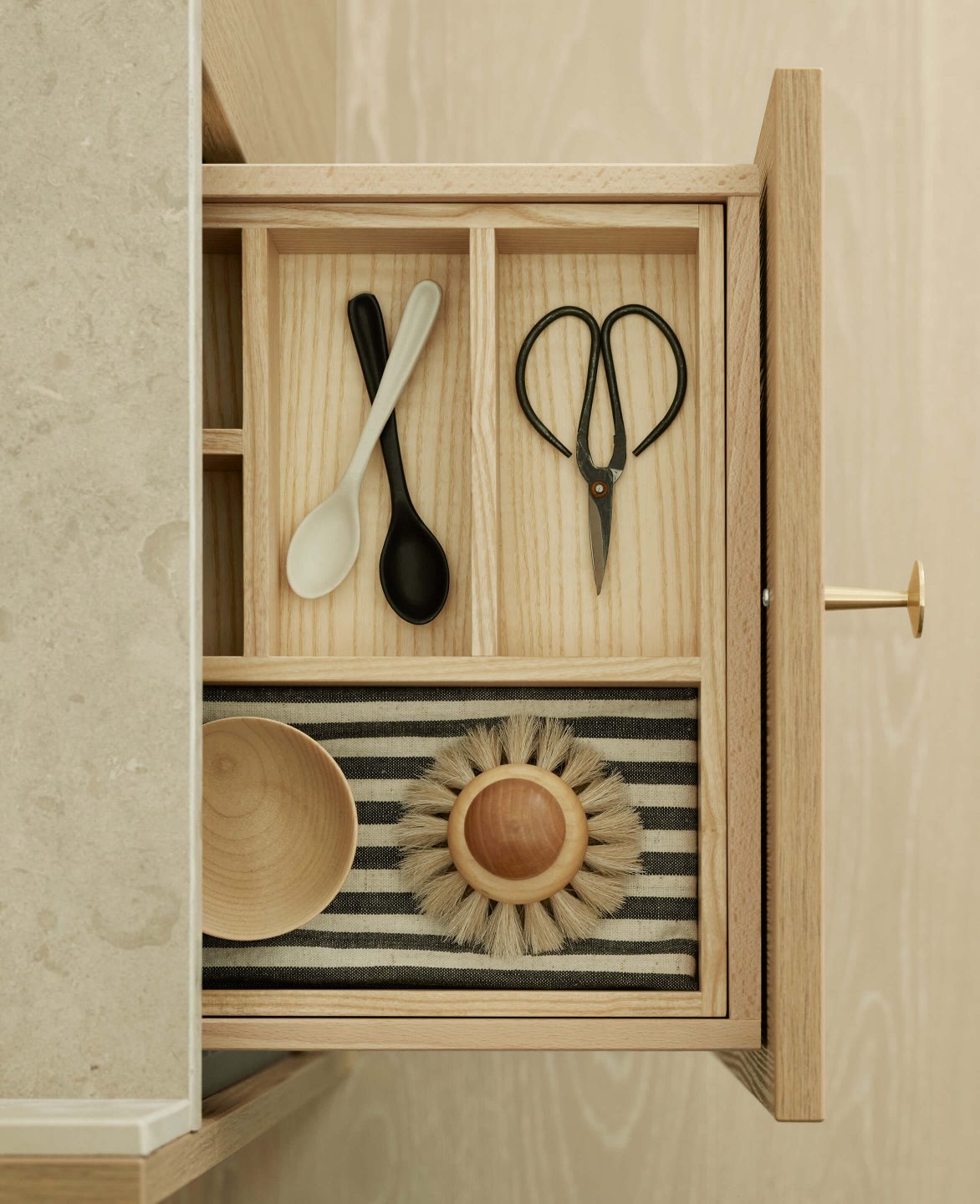 Lådinredning i trä